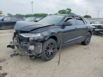 2020 Audi Q8 WA1EVAF15LD009555