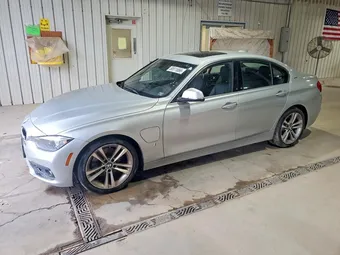 2017 BMW 3 Series WBA8E1C50HK480443