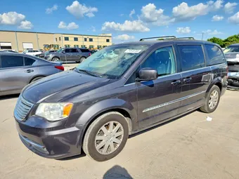 2016 Chrysler Town & Country 2C4RC1BG1GR142078