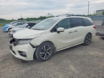 2018 Honda Odyssey 5FNRL6H85JB505157