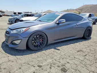 2015 Hyundai Genesis KMHHU6KJ6FU126246