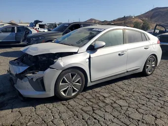2018 Hyundai Ioniq KMHC05LC9JU073812