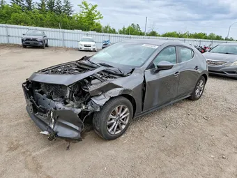 2021 Mazda MAZDA3 Sport JM1BPAK70M1326353