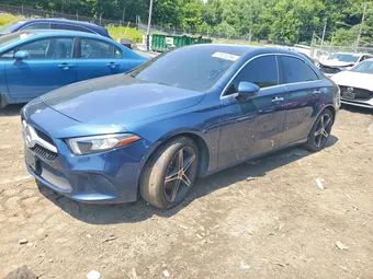 2020 Mercedes-Benz A-Class W1K3G4FB0LJ237911