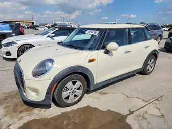 2019 Mini 5-Door WMWXU1C51K2J02444