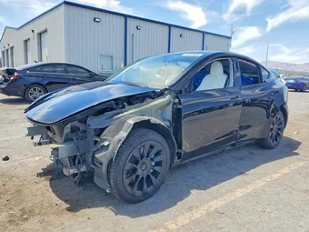 2025 Tesla Model Y 7SAYGAEE7SF239402 Lot 56069236