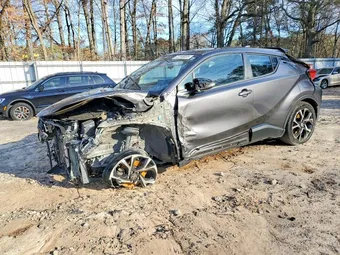 2021 Toyota C-HR NMTKHMBXXMR121588