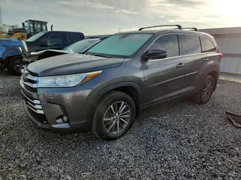 2018 Toyota Highlander 5TDJZRFH9JS915021 Lot 56027226