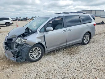 2015 Toyota Sienna 5TDYK3DC1FS640307