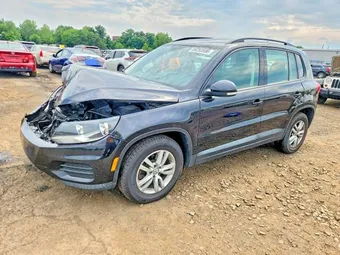 2017 Volkswagen Tiguan WVGBV7AX1HK000146