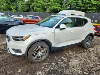 2019 Volvo XC40 YV4AC2HL0K2061617