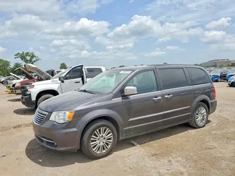 2015 Chrysler Town & Country 2C4RC1CG1FR572965