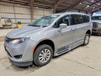2019 Chrysler Pacifica 2C4RC1BGXKR732398 Lot 57140256