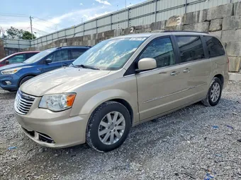 2015 Chrysler Town & Country 2C4RC1BG4FR662760