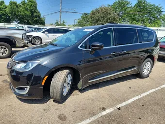 2017 Chrysler Pacifica 2C4RC1BG7HR705197 Lot 59634926