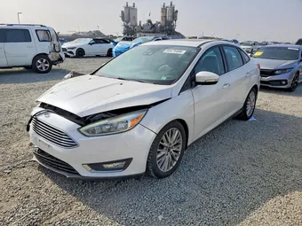 2016 Ford Focus 1FADP3J2XGL306281