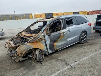 2018 Honda Odyssey 5FNRL6H98JB010430