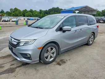 2018 Honda Odyssey 5FNRL6H79JB092196