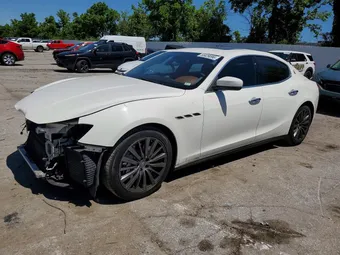 2018 Maserati Ghibli ZAM57YTAXJ1299895