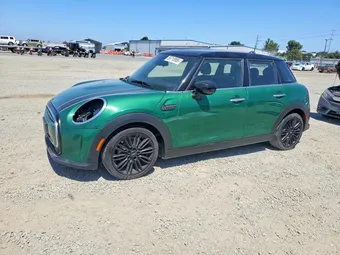 2022 Mini 5-Door WMW33DK08N2R94303