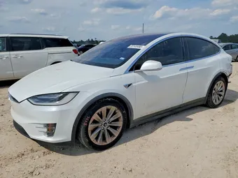 2017 Tesla Model X 5YJXCBE23HF045684