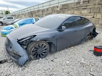 2020 Tesla Model Y 5YJYGDEF7LF034820