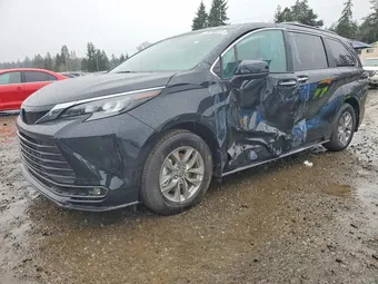 2025 Toyota Sienna 5TDJSKFC7SS186289