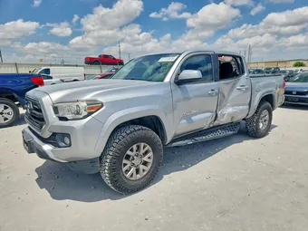 2017 Toyota Tacoma 5TFAZ5CN4HX037702 Lot 57713476