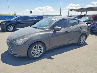 2018 Toyota Yaris 3MYDLBYV7JY311325