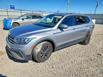 2022 Volkswagen Tiguan 3VV2B7AX6NM026177