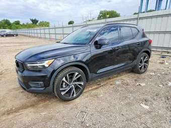 2019 Volvo XC40 YV4162XZ7K2002495
