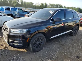 2017 Audi Q7 WA1AAAF76HD005049
