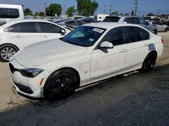 2017 BMW 3 Series WBA8E1C32HA159282