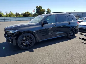 2021 BMW X7 5UXCW2C04M9F58911