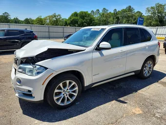 2018 BMW X5 5UXKR2C5XJ0Z18839