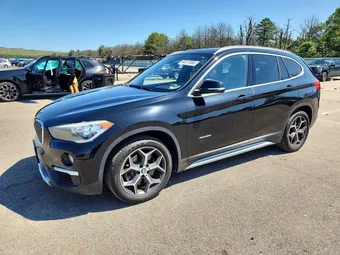 2018 BMW X1 WBXHT3C37J5F89916