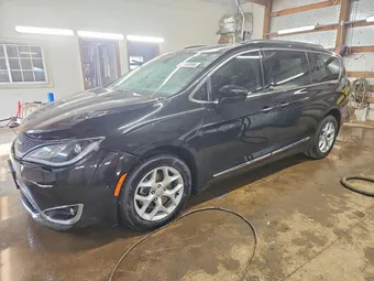 2017 Chrysler Pacifica 2C4RC1EGXHR657450 Lot 56340046