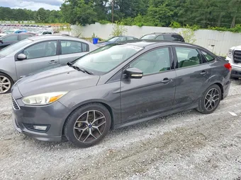 2015 Ford Focus 1FADP3F28FL214643