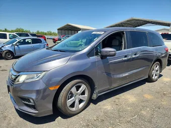 2018 Honda Odyssey 5FNRL6H73JB067732