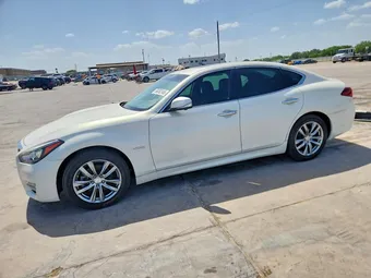 2015 Infiniti Q70 JN1EY1AP5FM510011