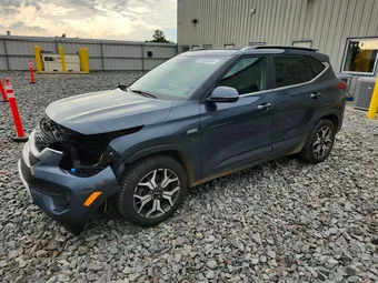 2021 Kia Seltos KNDERCAA5M7183820