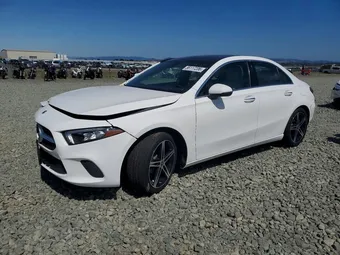 2022 Mercedes-Benz A-Class W1K3G4EB6NJ363758