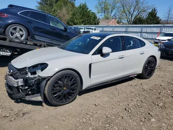 2018 Porsche Panamera WP0AA2A73JL107097