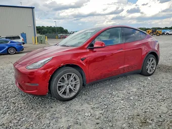2024 Tesla Model Y 7SAYGDEE0RA233661