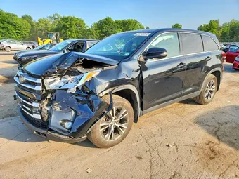 2019 Toyota Highlander 5TDBZRFH6KS702260 Lot 59312316