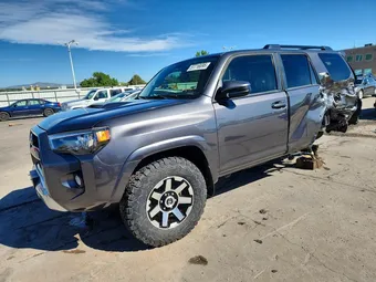 2019 Toyota 4Runner JTEBU5JR8K5669237