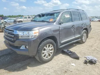 2018 Toyota Land Cruiser JTMCY7AJ8J4063573