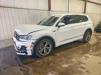 2019 Volkswagen Tiguan 3VV2B7AX0KM030771