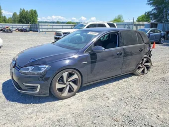 2019 Volkswagen e-Golf WVWKR7AU3KW909018