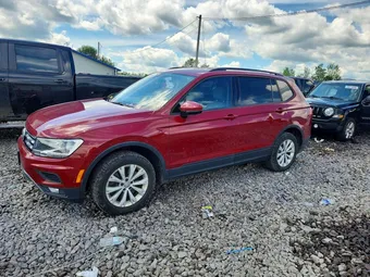 2018 Volkswagen Tiguan 3VV1B7AX9JM037034